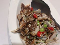 -海派美食·家宴海鲜青岛菜·石锅鲽鱼头(东方城店)