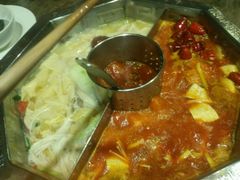 -佬土鹅肠火锅(中建大观店)