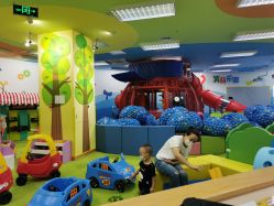 -莫莉幻想儿童乐园(哈尔滨王府井店)
