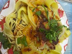 凉皮-園丁烤肉缸子肉