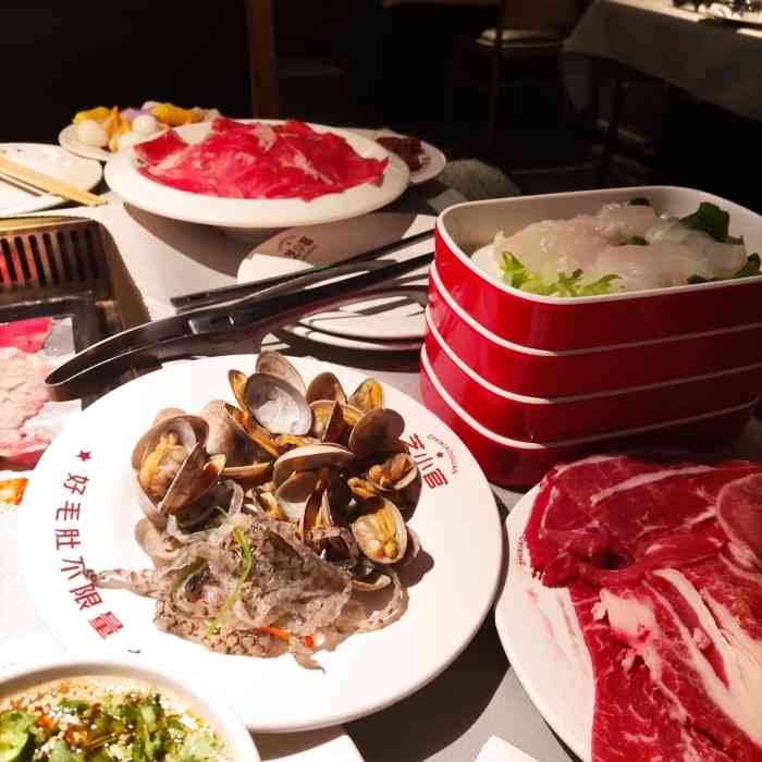 芝小官毛肚火锅海鲜自助(镇江八佰伴店)-"听说开了新的自助餐厅,我就