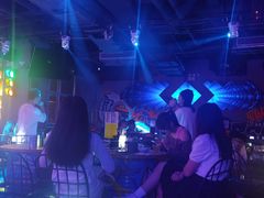 -UP嘻哈酒吧(粉巢店)