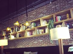魔方小镇咖啡馆(中兴新一城分店)-魔方城市书房(中街益田店)