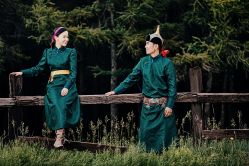 -苏雅影像蒙古婚纱摄影工作室