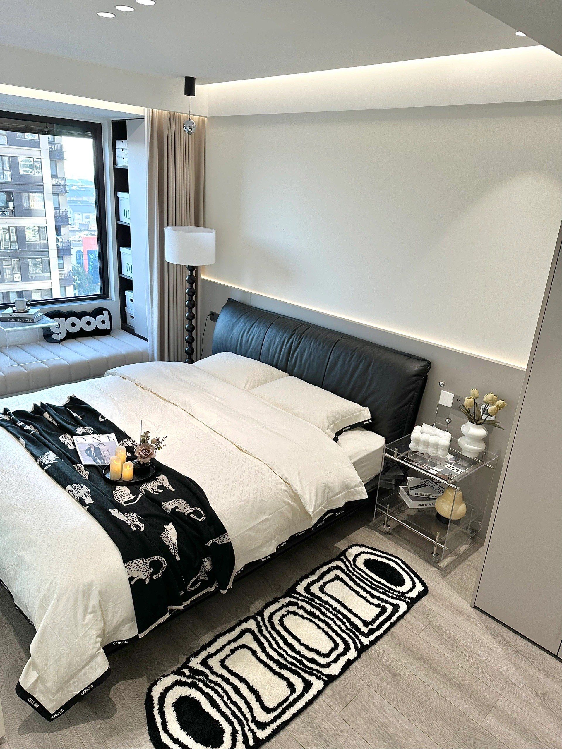 让我反复心动的现代风黑白卧室,真皮床yy