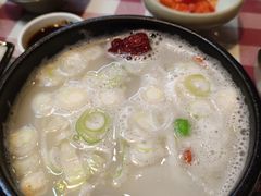 -益百岁牛尾汤(香山路店)