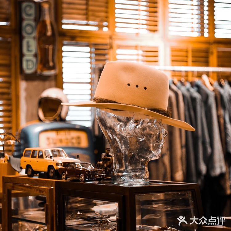 魔都探店|咖啡店?古着店?网红拍照打卡点?!