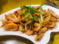 -覃记海鲜美食餐厅