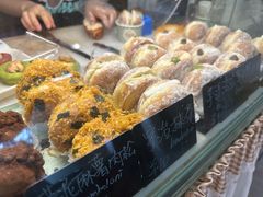 芋泥奶冻bomboloni-屋裡·Union Bakery(龙江路店)