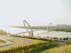 -南京眼步行桥