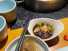 -洪氏嗨捞·广东猪肚鸡·椰子鸡火锅(西咸万象城店)