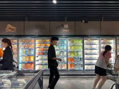 -胖东来生活广场(健康路店)