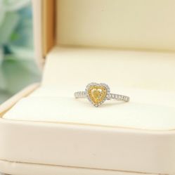 -威德钻石-克拉钻大本营(南京东路店)