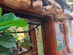 -溪岸路花鸟市场