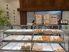 面包甜点陈列柜-君之狮子山·轻糖烘焙(松江印象城店)