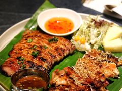 碳烧猪颈肉拼辣鸡-星叶·东南亚料理(宁波万象汇店)