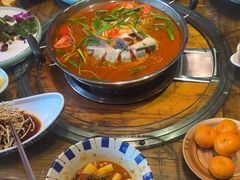 -亮欢寨酸汤鱼(沙冲路店)