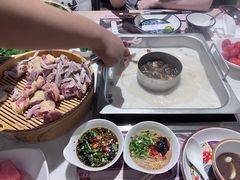 -尚尚仙·酸汤猪手·猪肚鸡火锅(华联万柳购物中心店)