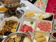 -鼎鼎香·港式火锅(北京SKP店)