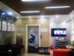 -茂菊口腔连锁(浦东南路店)