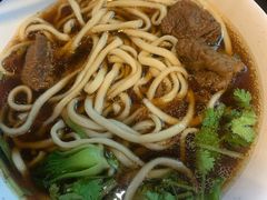 -清真吴记门钉肉饼·喜多利