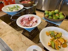 -大中华希尔顿酒店-念自助餐·嗨啤·小龙虾