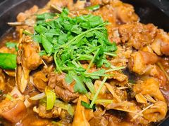猪手焖鱼骨腩-清心鸡沙田乳鸽店·非遗传承(粤垦路店)