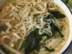 -美奈小馆·越南料理(中航城君尚购物中心店)