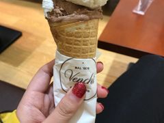 -VENCHI 闻绮(上海佛罗伦萨小镇店)