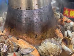 -一口猪海鲜浑锅·东北家常菜