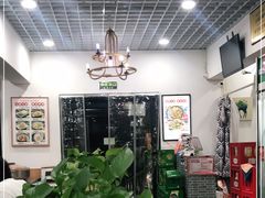 大堂-八两八金·莱芜特色炒鸡(市南漳浦路店)