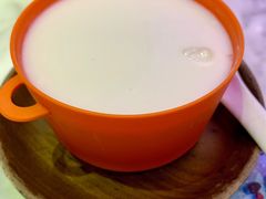 杏仁茶燉奶-发记甜品(山东街店)