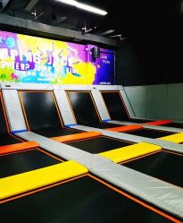 -蹦贝运动中心·蹦床·攀岩·闯关(龙岗店)