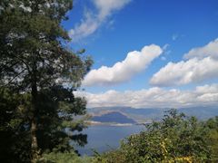 -昆明春城湖畔度假村