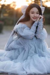 -Renee芮亦婚纱(原丽莎)