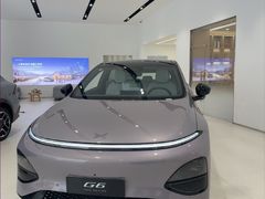 -小鹏汽车上海吴中路销售服务中心