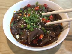冒鸭血-嗜辣吃客