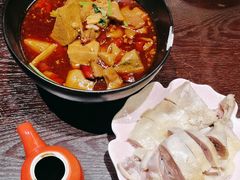 -古都历食南京菜·烤鸭·鸭血粉丝·汤包(南京博物院店)