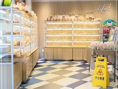 面包甜点陈列柜-85度C(生甜甜圈研究工坊·上海局门店)