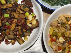 -小洞天柴火土菜馆