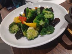 -港丽餐厅(正大店)
