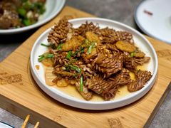 爆炒腰花-闫府私房菜·百年鲁菜(恒隆店)
