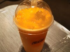 大芒果果肉雪冰-麦当劳(中山公园龙之梦店)
