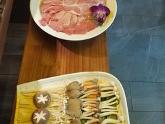-旺晖本帮骨头煲·深夜火锅(梅园路店)
