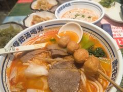 -鑫花溪牛肉米粉(东环大润发店)