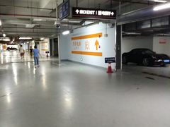 -九六广场-停车场