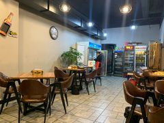 大堂-陈员外正宗夹江烧烤(广福路店)