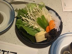 -三江源活鱼现烤(维多利摩尔城店)