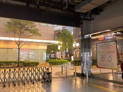 -大宁国际商业广场-地下停车库