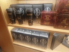 -奈雪的茶(M+世纪都会广场店)